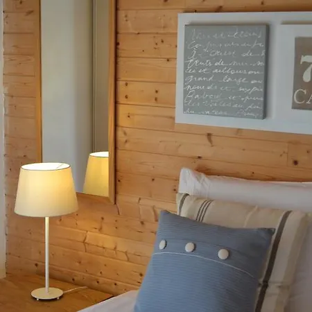 Le Relais Du Moustier Apartment Grune Room photo