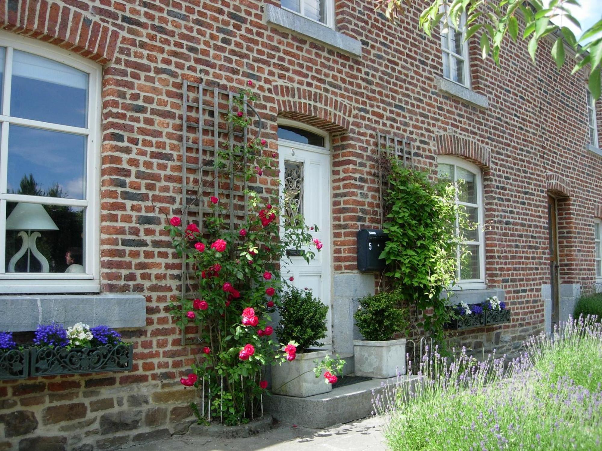 Le Relais Du Moustier Homestay *